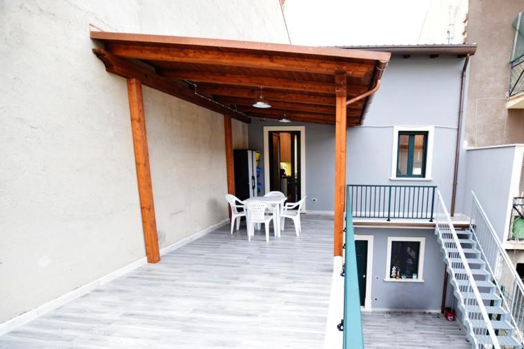 ...Ecche Se Dorme Bed & Breakfast Castelvecchio Subequo Dış mekan fotoğraf
